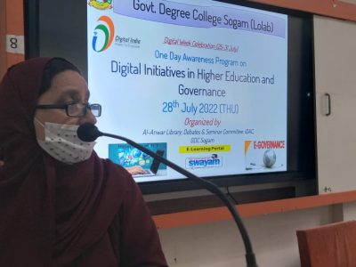 Prof. Mehbooba (Associate Professor & HOD Political Science) speak on e-governance during the celebration of Digital J&K week 2022